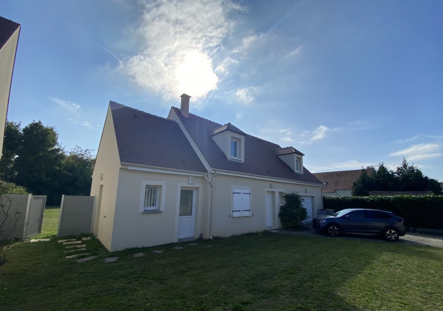 Maison avec possibilité de cabinet médical indépendant (17 m²) – Courances (Essonne 91) offre Location
